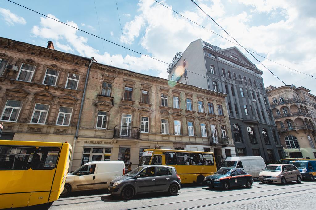 Апартаменти Біля Оперного Театру Λβιβ Εξωτερικό φωτογραφία